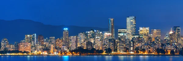 Vancouver bij nacht view — Stockfoto