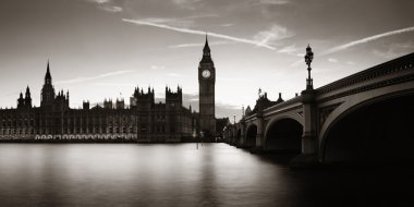 Londra görünümü alacakaranlıkta