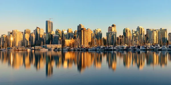 Vancouver keskustan arkkitehtuuri — kuvapankkivalokuva