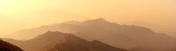 Great Wall aamu — kuvapankkivalokuva