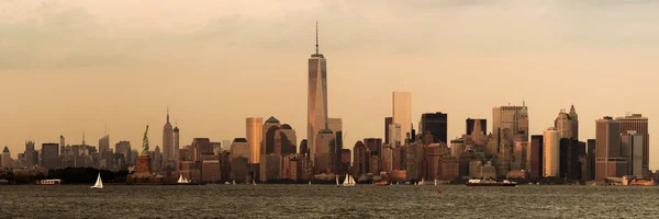 Manhattan centrum horisont — Stockfoto