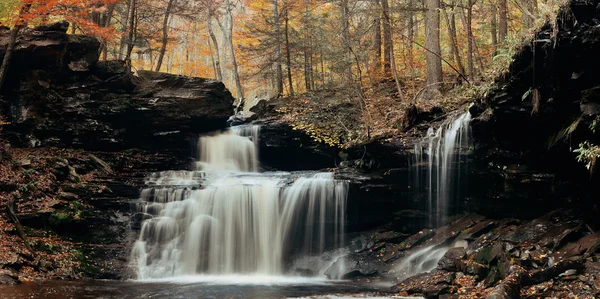 Beautiful autumn waterfalls — Stock Photo, Image