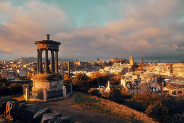 Edinburgh city skyline — Stock Photo, Image