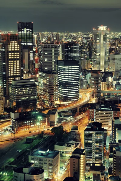 Osaka gece çatı görünümü