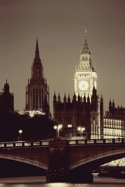 Westminsterský palác a most — Stock fotografie