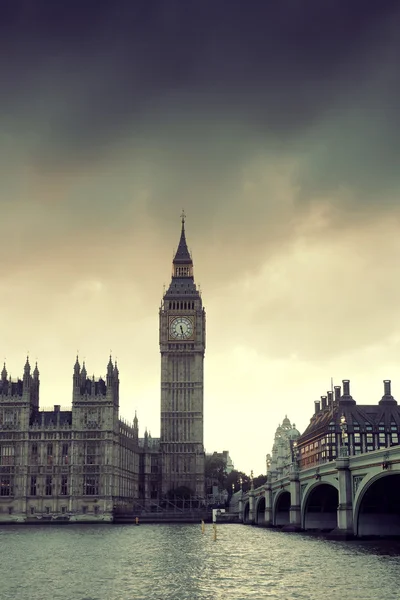 Casa del Parlamento en Londres — Foto de Stock