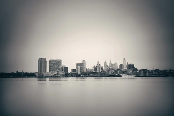 Філадельфія skyline подання — стокове фото