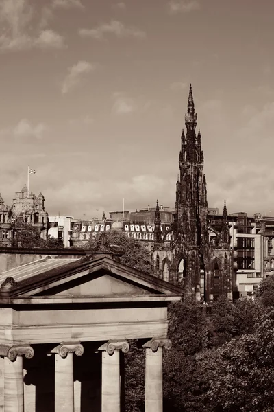 Scott emlékmű Edinburgh-ban — Stock Fotó