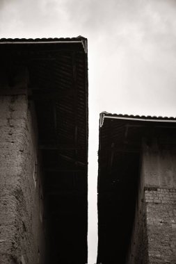 Geleneksel Tulou binası Hakka 'nın Fujian, Çin' deki eşsiz konutlarıdır..