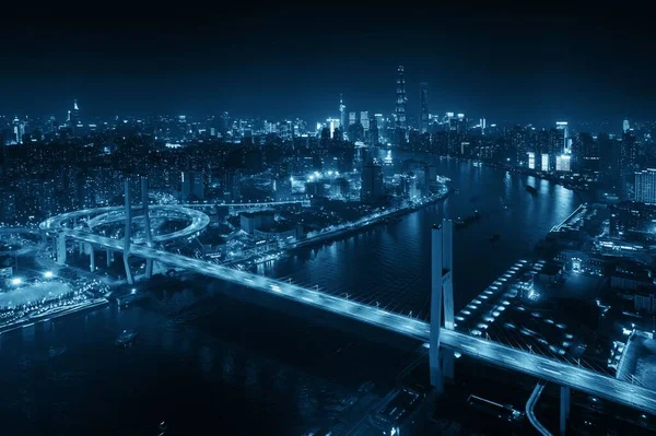 Шанхайський Міст Нанпу Через Річку Хуанпу Інтенсивним Рухом Транспорту Китаї — стокове фото