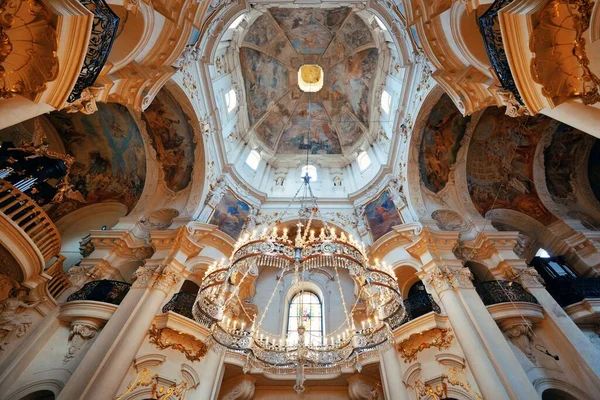 Kerkinterieur Praag Tsjechië — Stockfoto