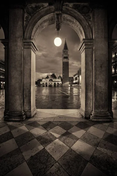 Salão Vista Noturna Piazza San Marco Veneza Itália — Fotografia de Stock