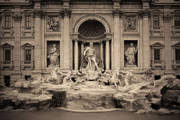 Trevi Fontän Med Barockstil Som Den Berömda Turistattraktionen Rom Italien — Stockfoto