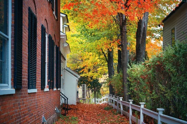 Hus Med Vackra Höstfärger New England Usa — Stockfoto