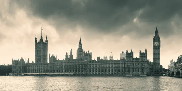 Panorama Parlamentu Westminster Londynie — Zdjęcie stockowe