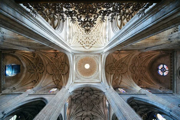 Oude Architectuur Plafond Van Kathedraal Van Segovia Interieur Uitzicht Spanje — Stockfoto