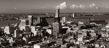 İngiltere 'de İngiltere' de binalarla Liverpool gökyüzü çatısı manzarası