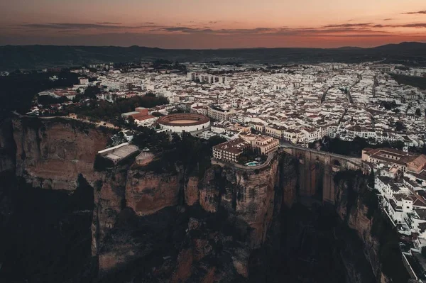 Ronda Εναέρια Άποψη Κατά Την Ανατολή Του Ηλίου Παλιά Κτίρια — Φωτογραφία Αρχείου