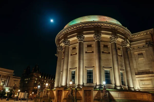 Liverpool Walker Art Gallery Historical Buildings Close Seup View Night — стоковое фото