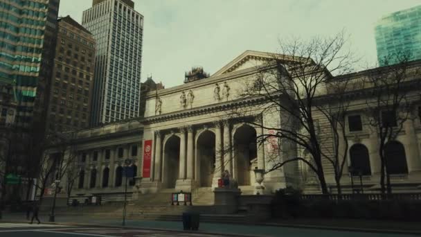 New York Usa Apr 2020 Prázdná Ulice Veřejné Knihovně Několika — Stock video