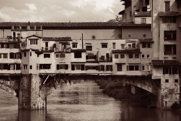Ponte Vecchio Nad Rzeką Arno Florencji Włochy Czarno Białe — Zdjęcie stockowe