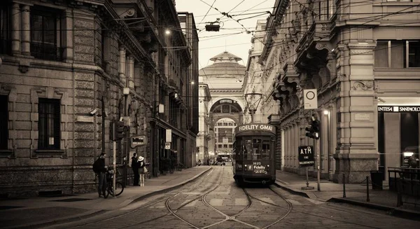 Milan Mayıs Tramvayla Sokak Manzaralı Mayıs 2016 Milano Talya Milano — Stok fotoğraf
