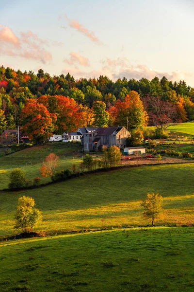 Bellissimi Colori Autunnali Con Agriturismo Nel New England Negli Stati — Foto Stock