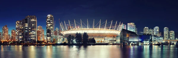 Vancouver Agosto Place Stadium Noite Com Edifícios Cidade Agosto 2015 — Fotografia de Stock