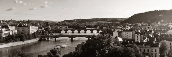 Prager Skyline Und Brücke Über Den Fluss Panorama Der Tschechischen — Stockfoto