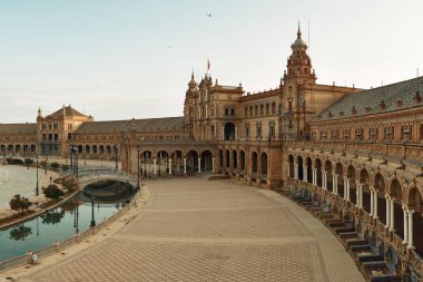İspanya 'nın Sevilla şehrinde Plaza de Espana ya da İspanya Meydanı yakın çekim görüntüsü