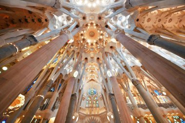 Ünlü tarihi eser ve UNESCO sitesi olarak Sagrada Familia 'nın sanatsal heykelleri.