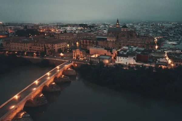 Miasto Starożytnej Architektury Kordoby Oglądane Powietrza Nocy Hiszpanii — Zdjęcie stockowe