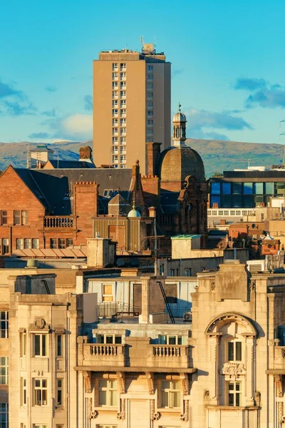 英国スコットランドの歴史的建築物とグラスゴー市の屋上ビュー — ストック写真