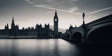 Londra alacakaranlıkta