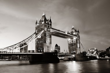 Kule Köprüsü, Londra