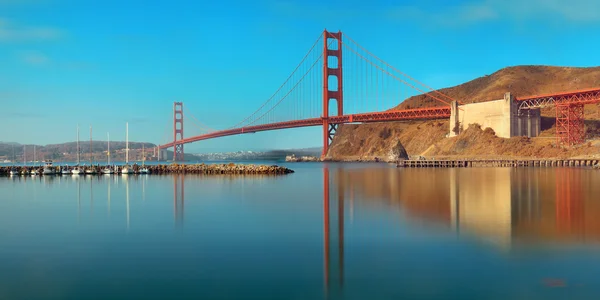 Ponte portão dourado — Fotografia de Stock