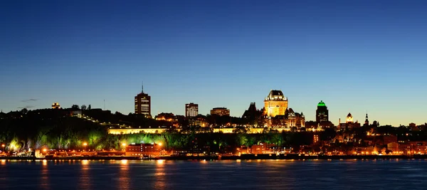 Ciudad de Quebec por la noche —  Fotos de Stock