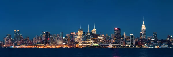 Midtown Manhattan skyline — Foto de Stock