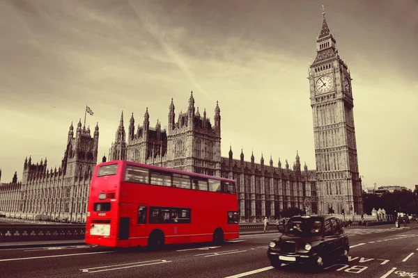 Bus in London — Stockfoto