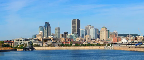 Ciudad de Montreal skyline sobre panorama del río —  Fotos de Stock