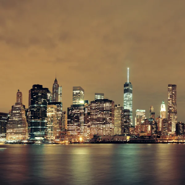 Manhattan por la noche —  Fotos de Stock