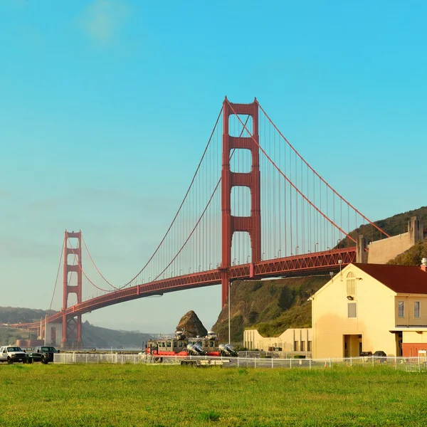 Ponte portão dourado — Fotografia de Stock