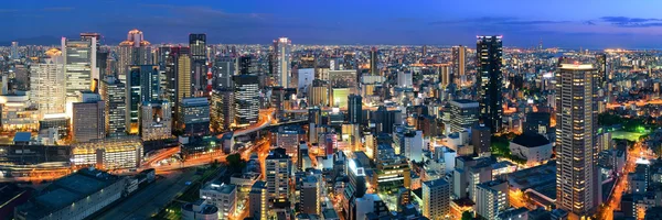 Osaka gece çatı görünümü — Stok fotoğraf