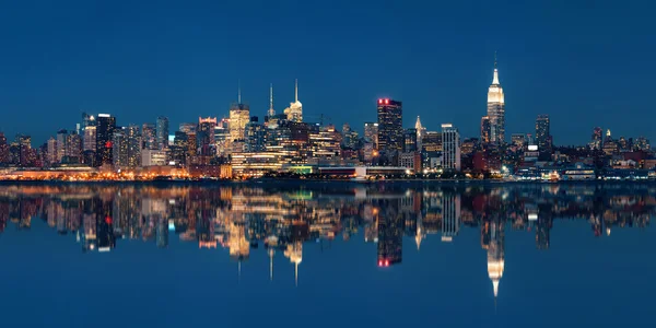 Midtown Manhattan skyline — Foto de Stock