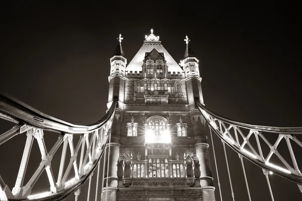 Tower Bridge at night — Stock Photo, Image