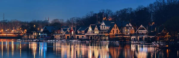 Boathouse wiersza — Zdjęcie stockowe