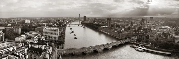 Westminster op het dak weergave — Stockfoto