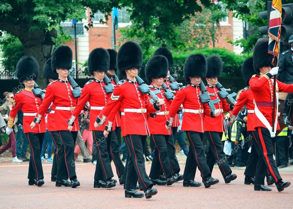Guard mounting Stock Editorial Photo © rabbit75_dep 71747617