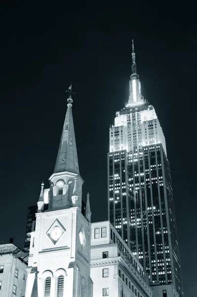 Empire State Building vista noturna — Fotografia de Stock