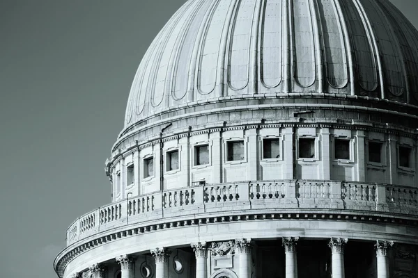 St Paul's cathedral — Stock Photo, Image